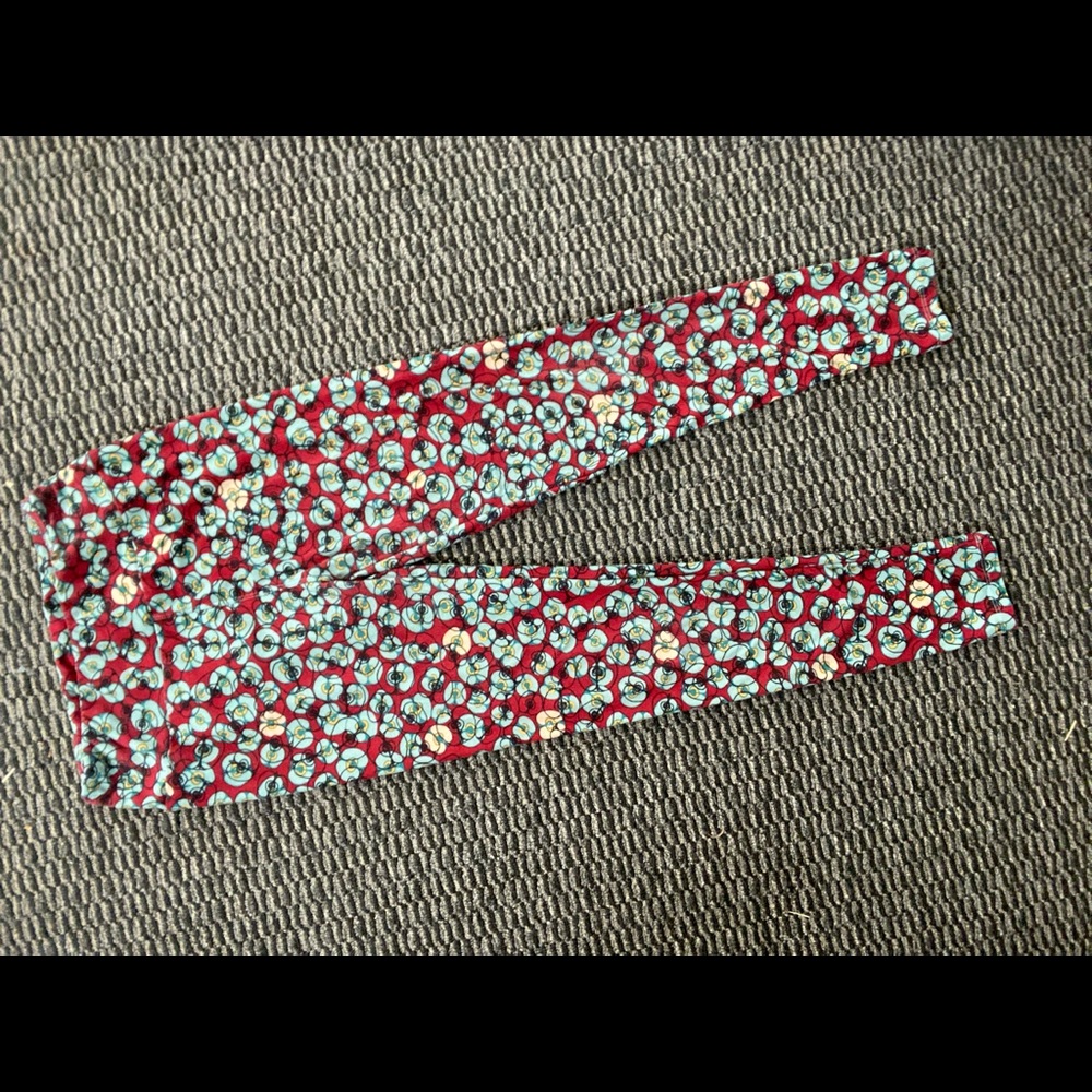 LuLaRoe Apple Design Legging One Size